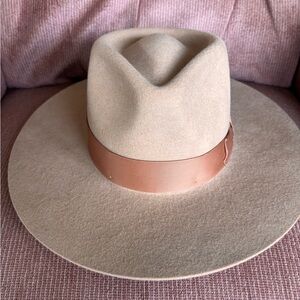 NWT Wool Wide brim hat